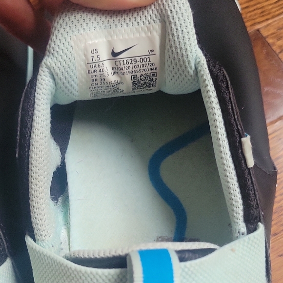 Nike Zoom Pulse Shoes - Picture 7 of 10